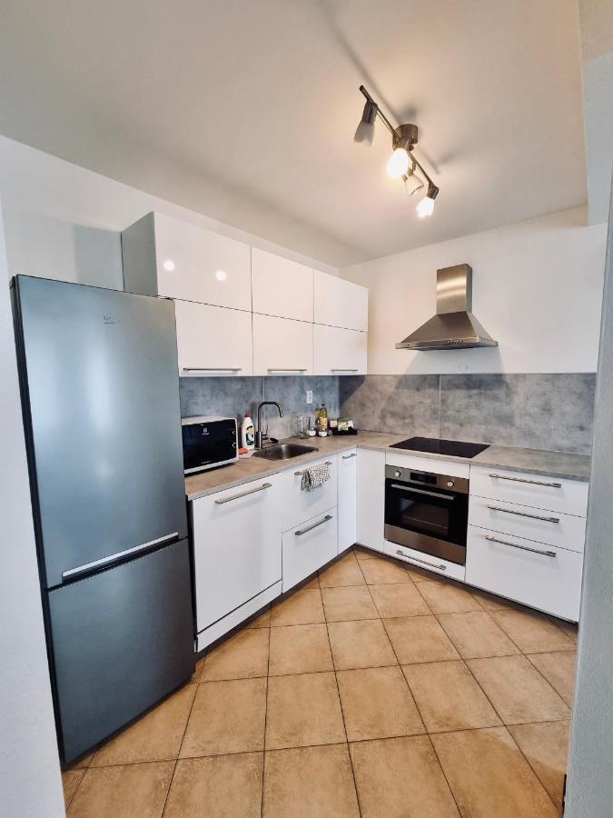 Apartment Banska - City Centre & Private Parking Banská Bystrica Extérieur photo