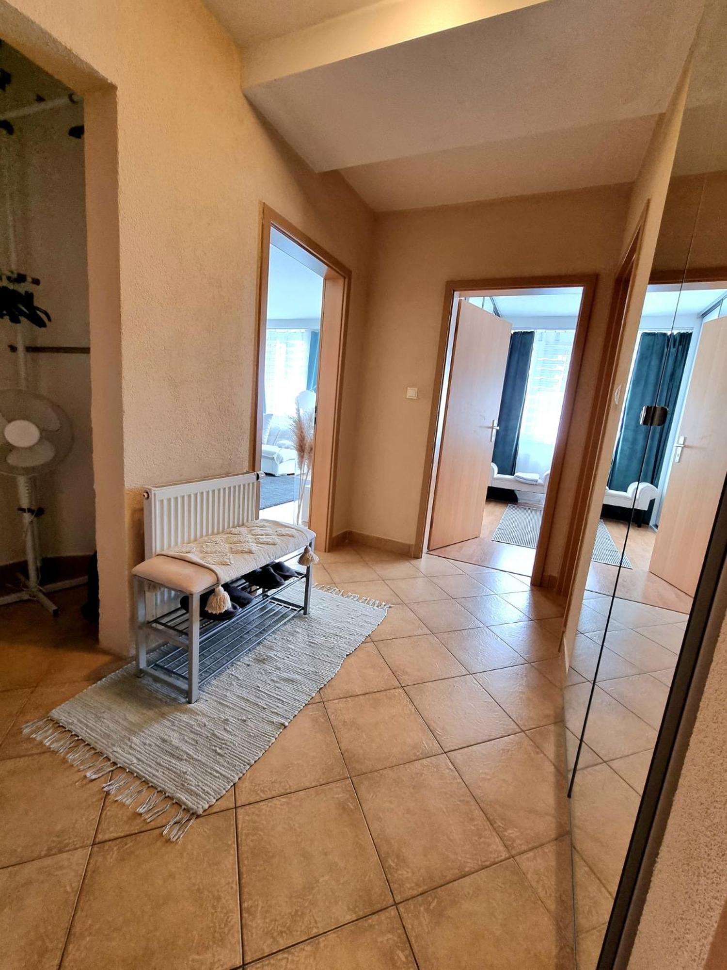 Apartment Banska - City Centre & Private Parking Banská Bystrica Extérieur photo
