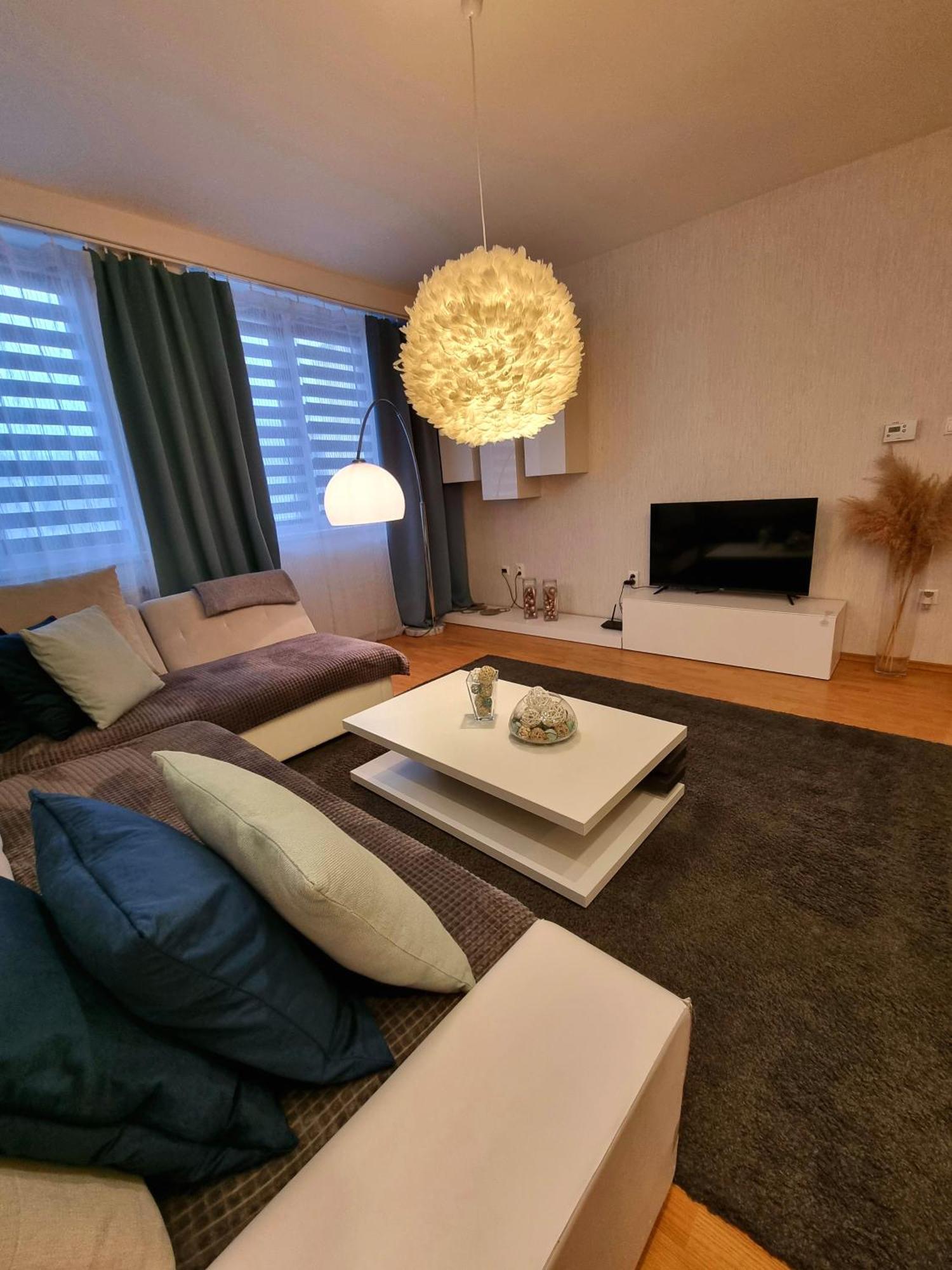 Apartment Banska - City Centre & Private Parking Banská Bystrica Extérieur photo